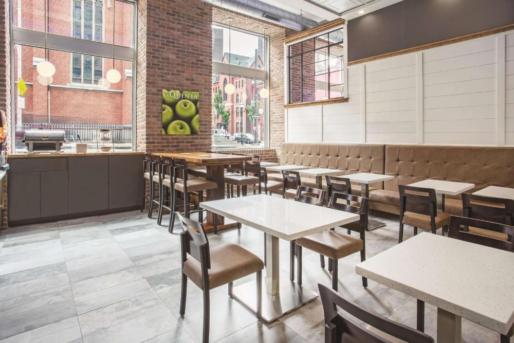 La Quinta Inn & Suites by Wyndham Baltimore Downtown